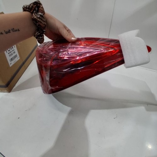MUNIRATER REAR RIGHT OUTER PASSENGER TAIL LIGHT BRAKE LAMP ASSEMBLY REPLACEMENT PART - FOR 2017 - 2019 TOYOTA COROLLA - RED image 4