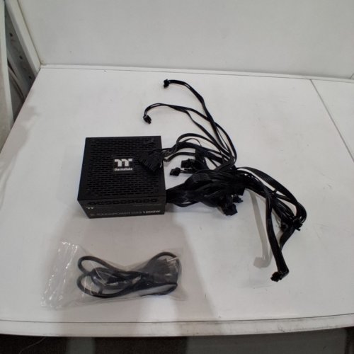 THERMALTAKE TOUGHPOWER GX3 1000W 80 PLUS GOLD NON MODULAR POWER SUPPLY image 2