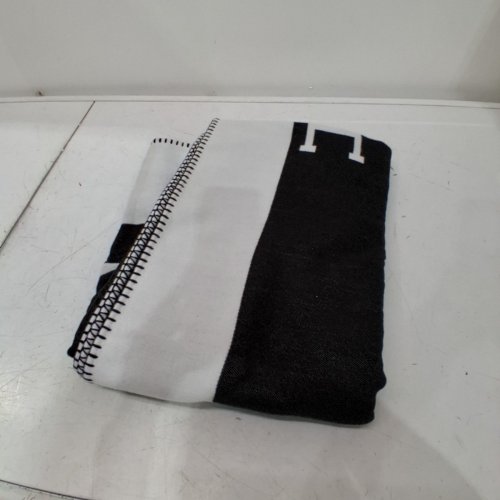 LETTER H SOFT WARM BLANKET - 50"X70" - BLACK/GREY image 2
