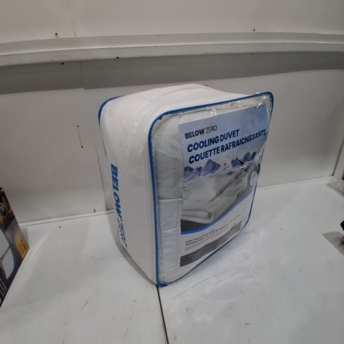 BELOW ZERO COOLING COMFORTER - QUEEN - WHITE - (MODEL: 3526441) image 3