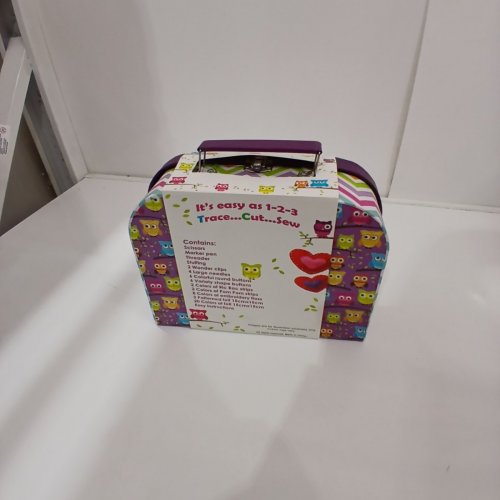 SEW SIMPLY BY ARTIKA CHILDREN'S BEGINNER SEWING KIT image 3