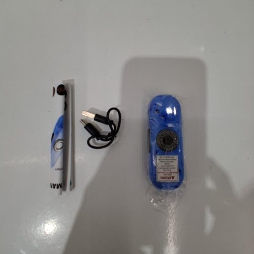 PET UV LED LIGHT AND LASER POINTER SPINNING TOY - 3.3" - BLUE image 3
