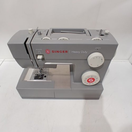 SINGER HIGH SPEED HEAVY DUTY SEWING MACHINE WITH ACCESSORIES - GREY (MODEL: 4452) image 4