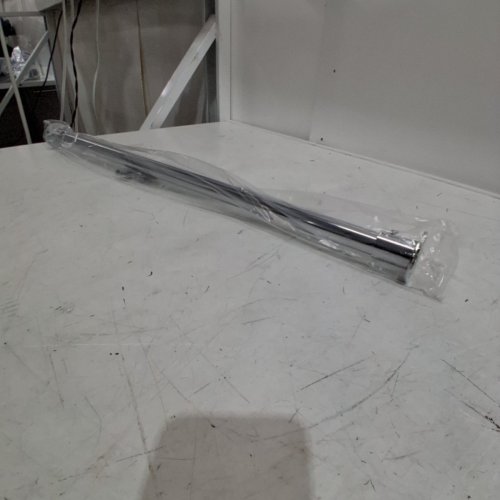 AMAZON BASICS ADJUSTABLE LENGTH CLOTHES HANGING ROD -48'' (MODEL: 35PSELQP) image 2