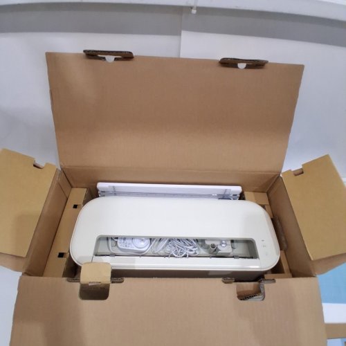 CRICUT EXPLORE 5 SMART CUTTING MACHINE WITH DELUXE BUNDLE - TAUPE (MODEL: CXPL204C / 8003147) image 4