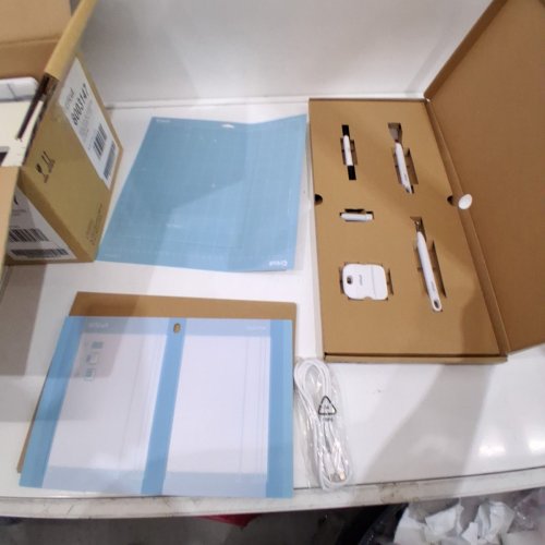 CRICUT EXPLORE 5 SMART CUTTING MACHINE WITH DELUXE BUNDLE - TAUPE (MODEL: CXPL204C / 8003147) image 5