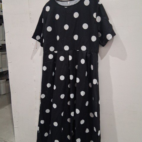 WOMEN'S CASUAL LOOSE DRESS - EXTRA LARGE - - BLACK WITH WHITE POLKA DOTS image 2
