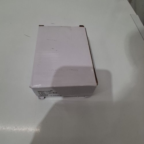 UCKASAYFY 6-WAY FUSE BOX - 12V TO 32V - BLACK image 3