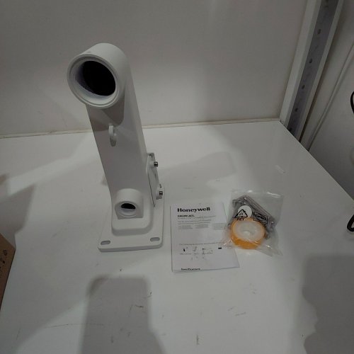 HONEYWELL WALL MOUNT BRACKET COMPATIBLE WITH SERIES 70, 60 AND 35 PTZ CAMERAS - WHITE (MODEL: HA60WLMZL) image 3