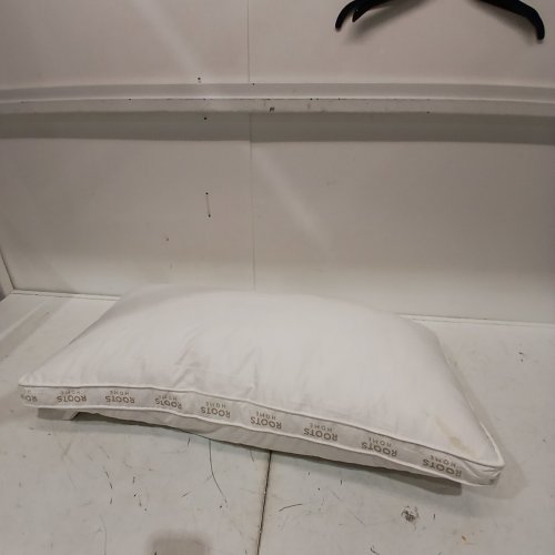 ROOTS HOME PREMIUM LUXURY PILLOW - 300 THREAD COUNT - KING - WHITE (MODEL: 8007504) image 2
