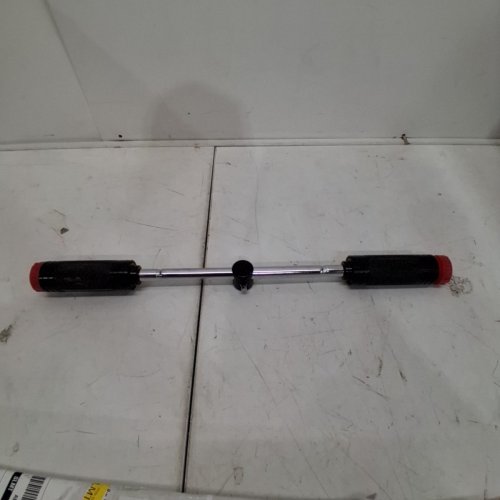 POWERBUILT LUG WRENCH - BLACK AND RED (MODEL: 642250E) image 3