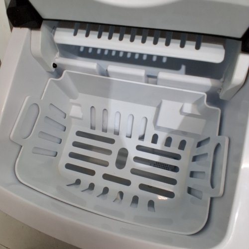 FRIGIDAIRE ICE MAKER MACHINE - MAKES UP TO 26LBS/DAY - BLACK (MODEL: EFIC108-BLACK) image 5