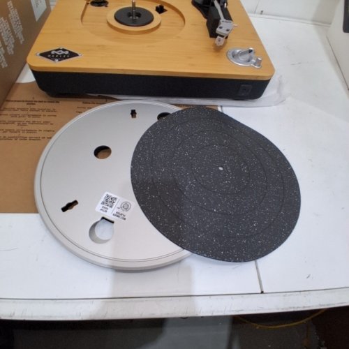 HOUSE OF MARLEY STIR IT UP BELT-DRIVEN WIRELESS BLUETOOTH TURNTABLE - NATURAL/SIGNATURE BLACK (MODEL: EM-JT002-SB) image 3