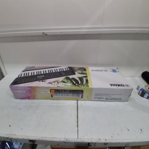 YAMAHA 61-KEY PORTABLE ELECTRIC KEYBOARD WITH LESSON FUNCTION, SMART CHORD, & RECORD FUNCTION - BLACK (MODEL: PSR-E283) image 8
