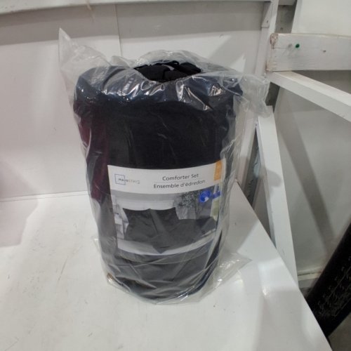 3pc MAINSTAYS COMFORTER SET - DOUBLE/QUEEN - BLACK - (MODEL: MS8535158322-17) image 4
