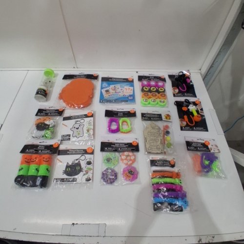 15PC ASSORTED HALLOWEEN PARTY FAVORS - MULTICOLOR image 2