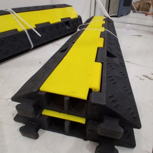 4PK 2-CHANNEL RUBBER CABLE PROTECTER RAMP - 40.5" X 10" - BLACK/YELLOW (MODEL: RS2-1030-4) image 3