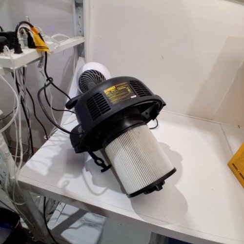 DEWALT STAINLESS STEEL WET/DRY VACUUM - 10GALLON - BLACK/CHROME (MODEL: DXV10SA) image 7