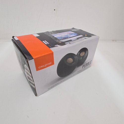 CREATIVE PEBBLE USB 2.0-POWERED DESKTOP SPEAKERS WITH FAR-FIELD DRIVERS AND PASSIVE RADIATORS (BLACK) image 3