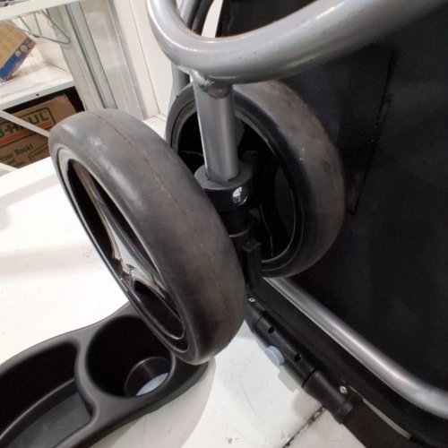 VEVOR 3 WHEEL PET STROLLER WITH CUP HOLDERS AND BRAKE - 35LB MAX - BLACK (MODEL: GS301) image 3