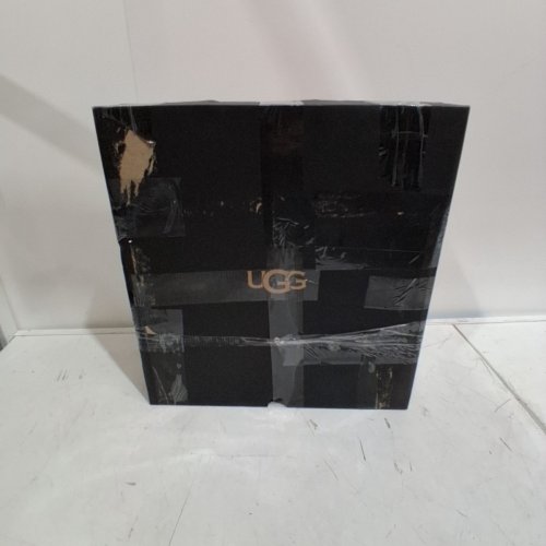 WOMEN'S UGG ADIRONDACK BOOT XXV - SIZE 13 - BLACK (STYLE: 1170591) image 4