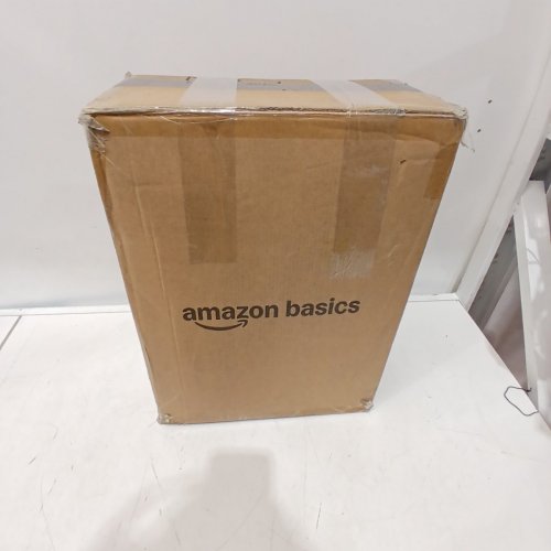 AMAZON BASICS INFLATABLE AIR MATTRESS WITH BUILT IN PUMP - QUEEN - GREY/WHITE image 4