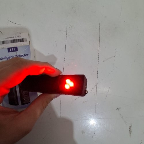 PRO DETECTOR WIRELESS SIGNAL & HIDDEN CAMERA DETECTOR - BLACK - (MODEL: T17) image 2