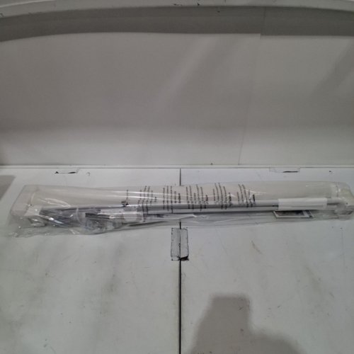 RETRACTABLE MESH CHILD/PET SAFTEY GATE - 42" X 120" - WHITE (MODEL: SH20.006C) image 3
