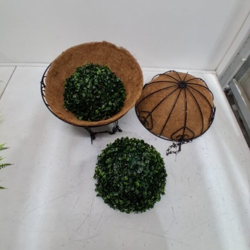 36PC ARTIFICIAL GREENERY HANGING PLATER BUNDLE WITH HEDGE HALF SPHERES & FERN STEMS - GREEN/BROWN image 2