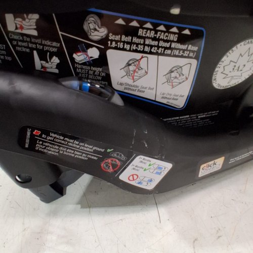 GRACO SNUGRIDE 35 LITE LX INFANT CAR SEAT - 4-35LBS CAPACITY - GOTHAM FASHION BLACK/GREY (MODEL: 2143034) image 4