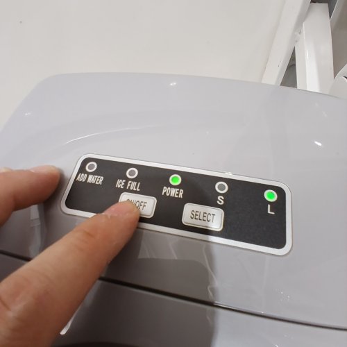 FRIGIDAIRE COMPACT ICE MAKER MACHINE - MAKES 26LBS/DAY - SILVER (MODEL: EFIC108-SILVER) image 2