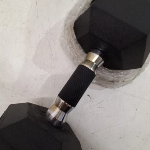YES4ALL ENCASED HEX DUMBBELL WITH RUBBER GRIP - 30LBS - BLACK\SILVER image 4