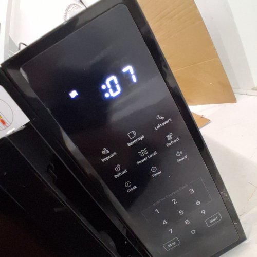 CHEFMAN COUNTERTOP MICROWAVE OVEN WITH CHILD SAFETY LOCK - 0.9 CU.FT 900W - BLACK (MODEL: RJ55-9-V2-CA) image 4