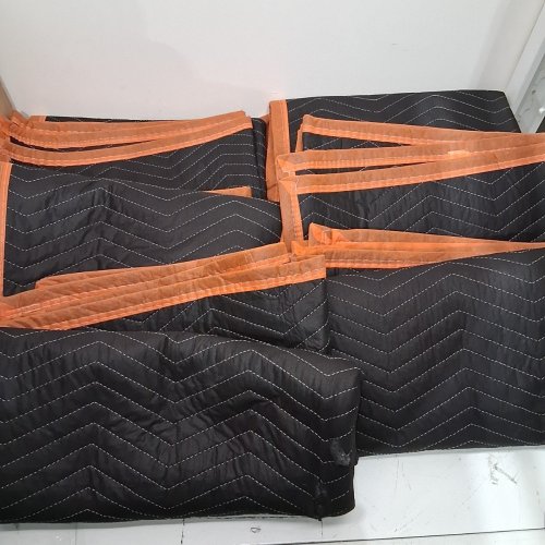 6PK VEVOR HEAVY DUTY MOVING BLANKETS - 72" X 40"- BLACK/ORANGE-(MODEL: ‎YB086-35) image 2