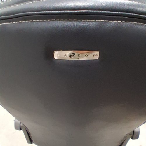 LA-Z-BOY MANAGER OFFICE CHAIR WITH ADJUSTABLE HEADREST - BLACK (MODEL: 1570043) image 2
