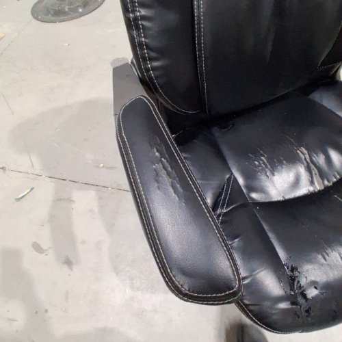 LA-Z-BOY MANAGER OFFICE CHAIR WITH ADJUSTABLE HEADREST - BLACK (MODEL: 1570043) image 5