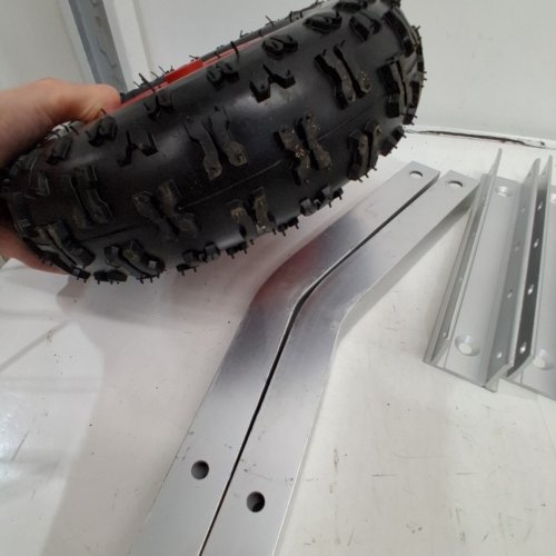 VEVOR BOAT LAUNCHING WHEELS - 500 LBS LOADING CAPACITY, 12" WHEELS - RED/BLACK/STEEL, (MODEL:CYXSL12500) image 3
