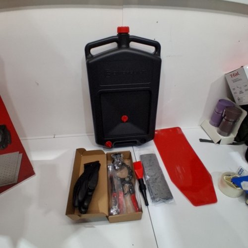 POWERBUILT OIL CHANGE TOOL KIT WITH DRAIN PAN - 8L - BLACK/RED image 2