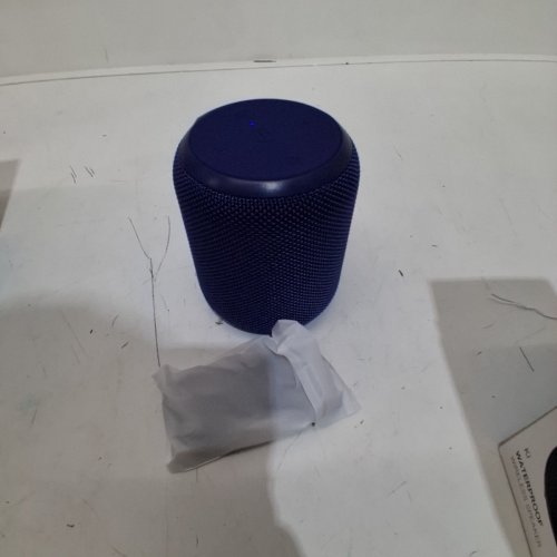 NOTABRICK BLUETOOTH SPEAKER WITH STEREO BASS - 15 HOUR LISTENING TIME - 15W 4.5" X 3.5" - BLUE (MODEL: KI) image 2