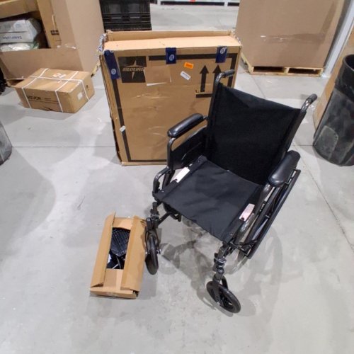 MEDLINE STRONG AND STURDY WHEELCHAIR WITH SWING AWAY LEG RESTS AND 16'' SEAT (MODEL:K1166N22S) image 2