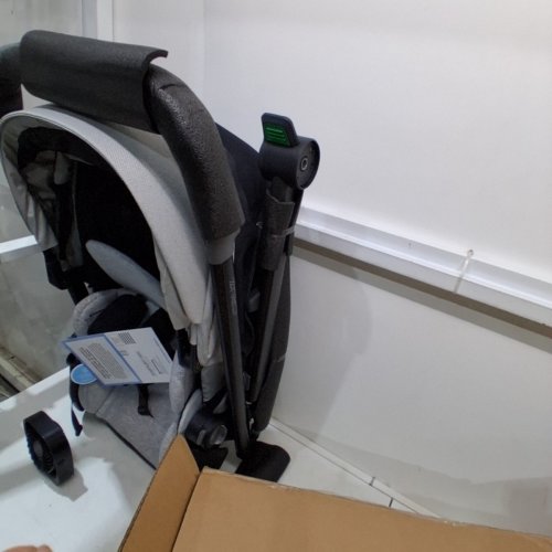 UPPABABY CRUZ V3 2-IN-1 LIGHTWEIGHT LAY-FLAT OR RECLINE BABY STROLLER WITH FLEXRIDE SUSPENSION, SUN/RAIN COVERS AND STORAGE BASKET - MAX 50LBS - GREYSON - (MODEL: 0403-CRZ-NA-GRY) image 4