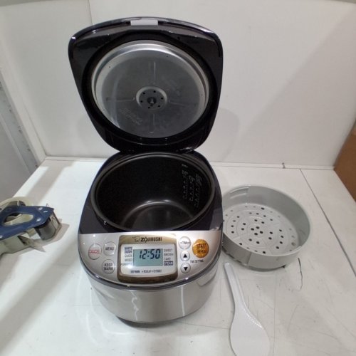 ZOJIRUSHI NS-TSC18 MICOM RICE COOKER AND WARMER, 10 CUPS, STAINLESS BROWN image 5