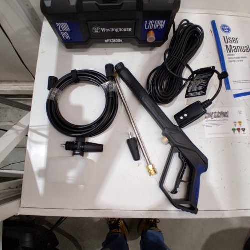 WESTINGHOUSE HANDHELD ELECTRIC PRESSURE WASHER WITH INTERCHANGEABLE NOZZLES - 2100PSI - 1.7GPM - BLACK/BLUE (MODEL: EPX3100V) image 4