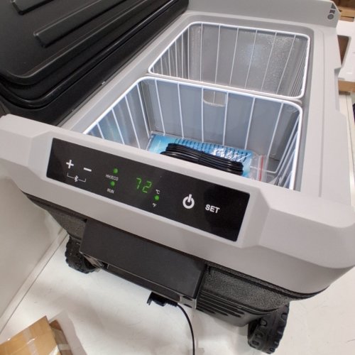 EUHOMY PORTABLE ELECTRIC REFRIGERATOR - 35L CAPACITY - BLACK (MODEL: CFB-35) image 2