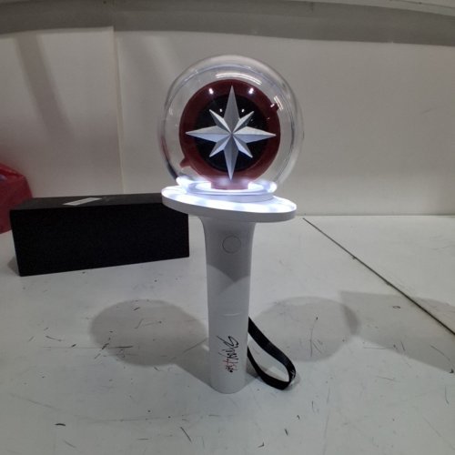 STRAY KIDS OFFICIAL LIGHT STICK - WHITE/RED/BLACK image 3