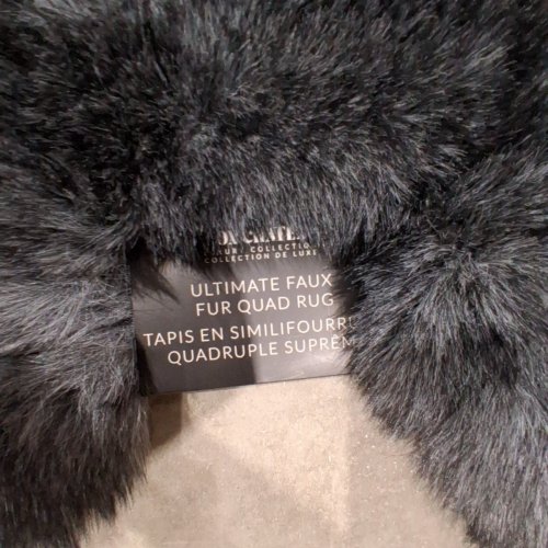 MON CHATEAU FAUX FUR QUAD RUG - 43.3" X 70.8" - GREY (MODEL: 2420081) image 3