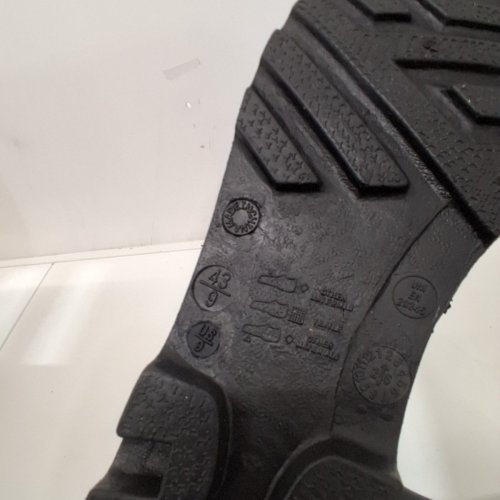 PIONEER HEAVY DUTY STEEL TOE PVC WORK BOOT CSA CLASS - SIZE 9 - BLACK (MODEL: ‎V4710270-9) image 4
