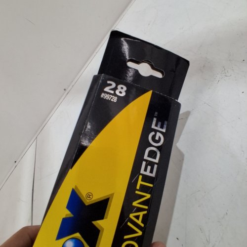 RAIN-X SILICONE ADVANTEDGE WIPER BLADE - 28" - BLACK (MODEL: 99728) image 2