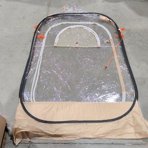 VEVOR CLEAR BUBBLE POP UP SPORTS TENT FOR 2 - 4 PERSONS - 63" X 63" - BEIGE (MODEL:121083) image 2