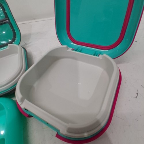 2PK BENTGO CHILL LUNCH BOX AND MINI BOX CONTAINERS WITH ICE PACKS - GREEN/GREY/PINK (MODEL: 1997883) image 3